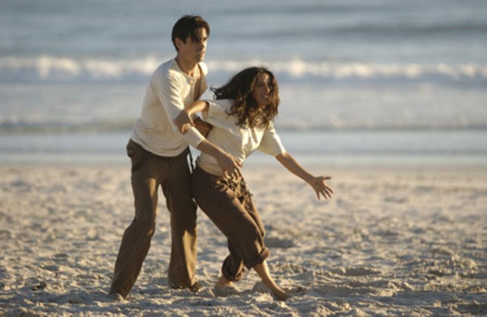 Salma Hayek und Colin Farrell - entspannt am Strand, natürlich nur im Film