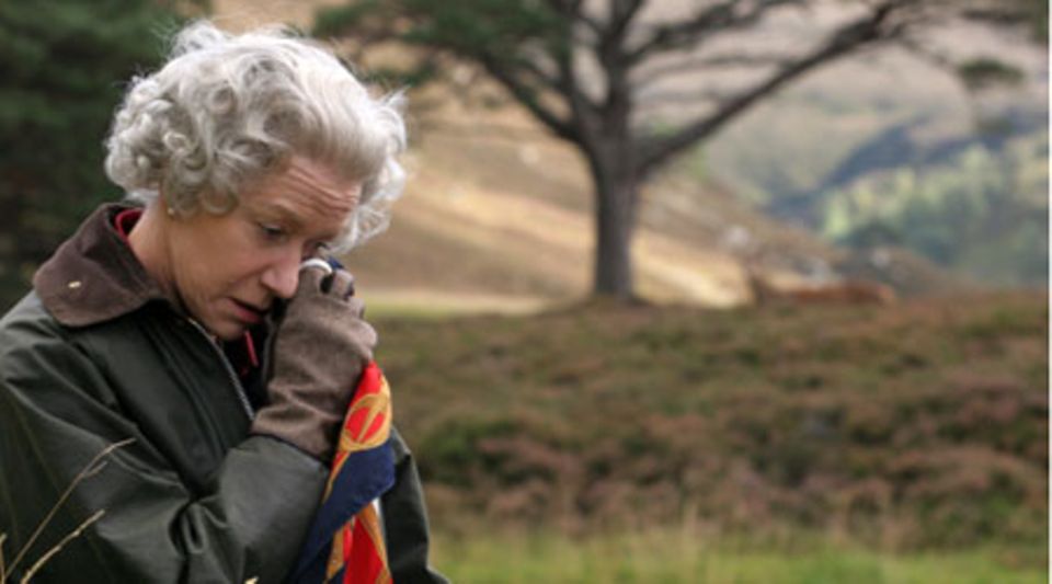 Filmszene: Die Queen steht vor schwierigen Entscheidungen Filmszene: Die Queen steht vor schwierigen Entscheidungen