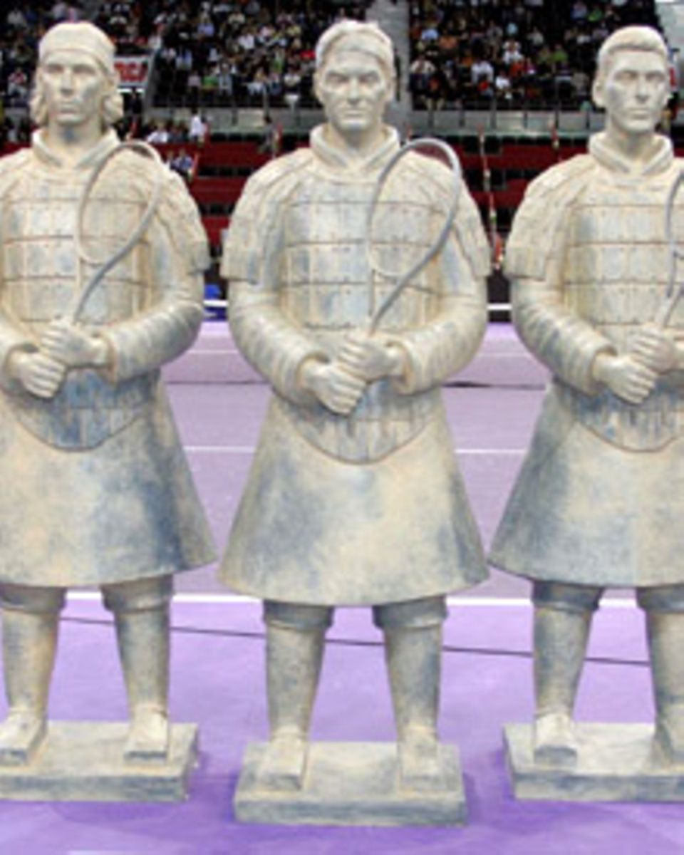 Die ersten drei Statuen der Weltklasse-Spieler Die ersten drei Statuen der Weltklasse-Spieler
