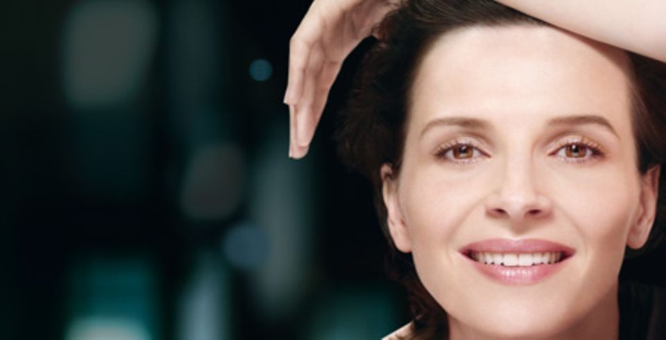 Juliette Binoche ist das Gesicht der neuen Anti-Aging-Serie "Rénergie" der Kosmetikfirma "Lancôme"