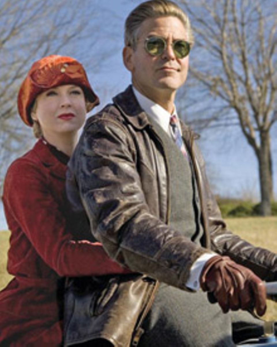 Renee Zellweger und George Clooney zeigen sich im Film "Leatherheads" ganz cool im Look der 20er Jahre