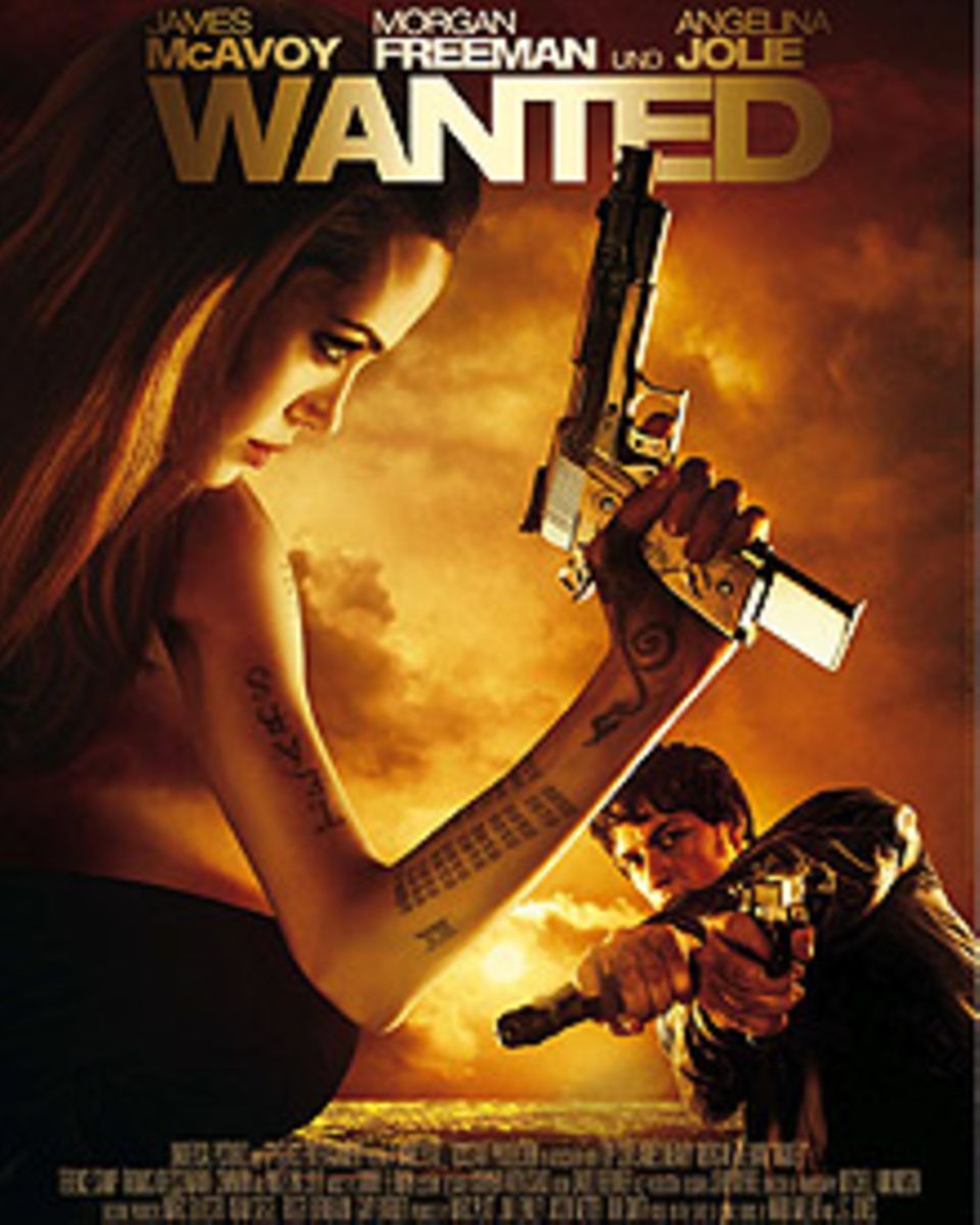 Das umstrittene Filmplakat mit Angelina Jolie und James McAvoy Das umstrittene Filmplakat mit Angelina Jolie und James McAvoy