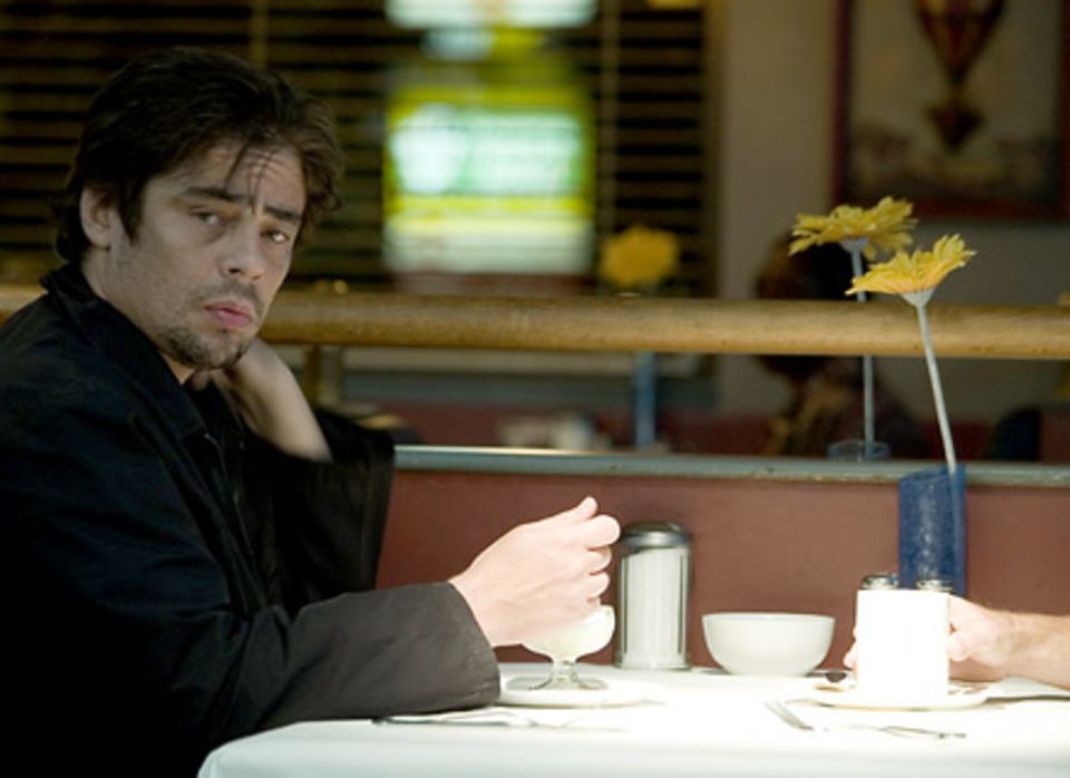 Benicio del Toro in "Things we lost in the fire" Benicio del Toro in "Things we lost in the fire"