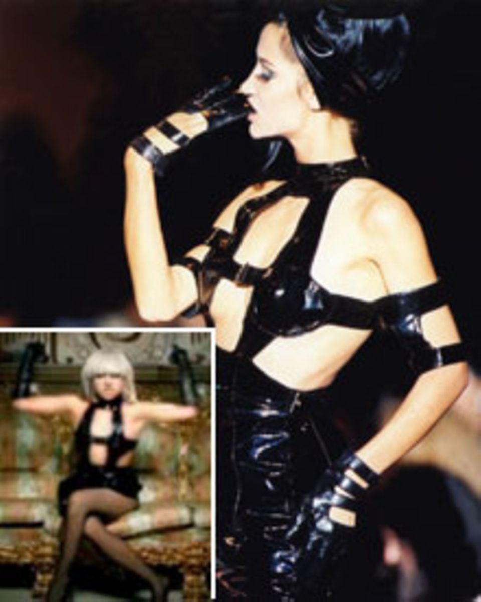 Lady GaGa in Thierry Mugler 2 Lady GaGa in Thierry Mugler 2