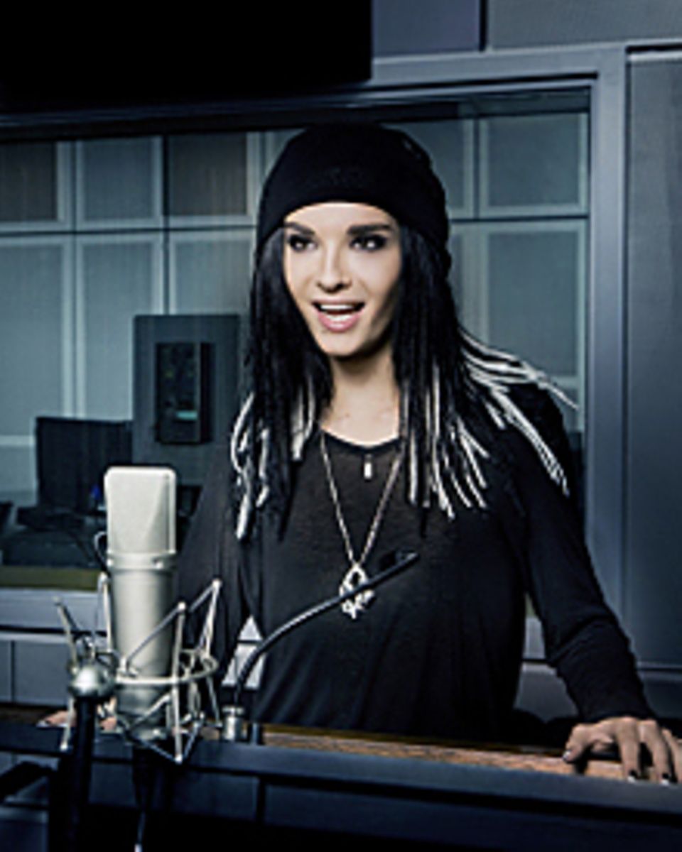 Bill Kaulitz leiht auch im zweiten Teil von "Arthur und die Minimoys" dem kleinen Helden seine Stimme. Bill Kaulitz leiht auch im zweiten Teil von "Arthur und die Minimoys" dem kleinen Helden seine Stimme.