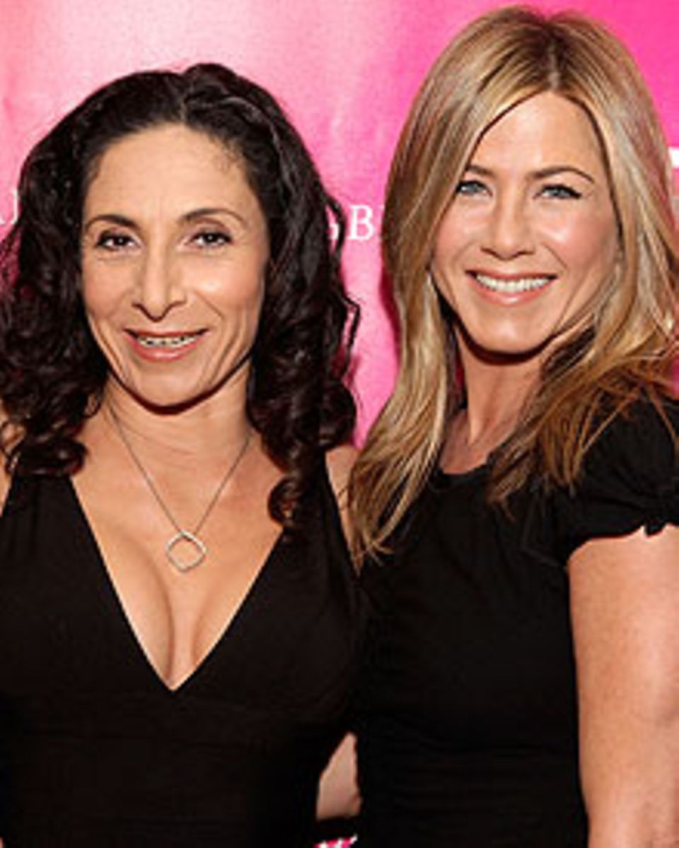Yogalosophy-Erfinderin Mandy Ingber und Jennifer Aniston teilen die Liebe für Yoga.