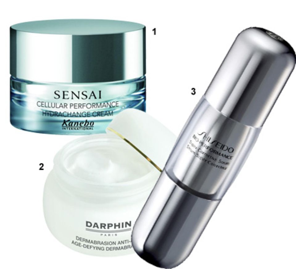 1 "Hydrachange Cream" von Sensai, 40 ml, ca. 131 Euro, 2 "Dermabrasion Anti-Age" von Darphin, 50 ml, ca. 58 Euro, 3 "Super Corre 1 "Hydrachange Cream" von Sensai, 40 ml, ca. 131 Euro, 2 "Dermabrasion Anti-Age" von Darphin, 50 ml, ca. 58 Euro, 3 "Super Corre