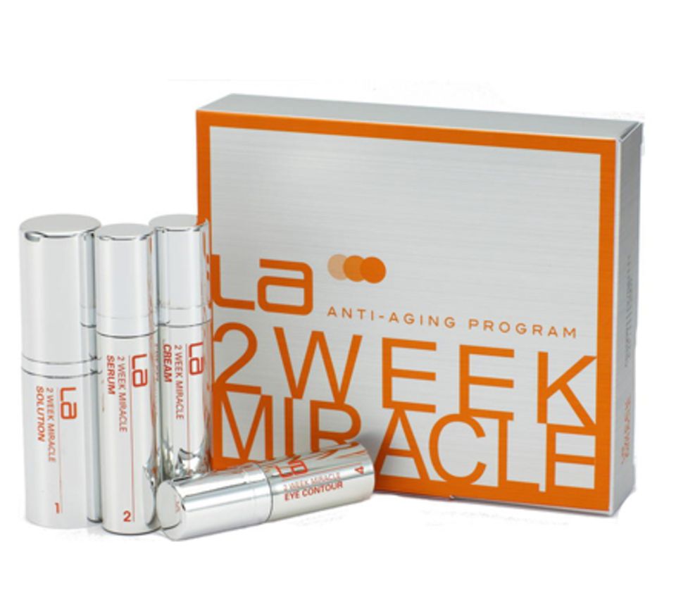 Anti-Aging-Pflege-Boost- Programm, das der Haut in genau zwei Wochen den absoluten Glow verleihen soll: "LA 2 Week Miracle", übe Anti-Aging-Pflege-Boost- Programm, das der Haut in genau zwei Wochen den absoluten Glow verleihen soll: "LA 2 Week Miracle", übe