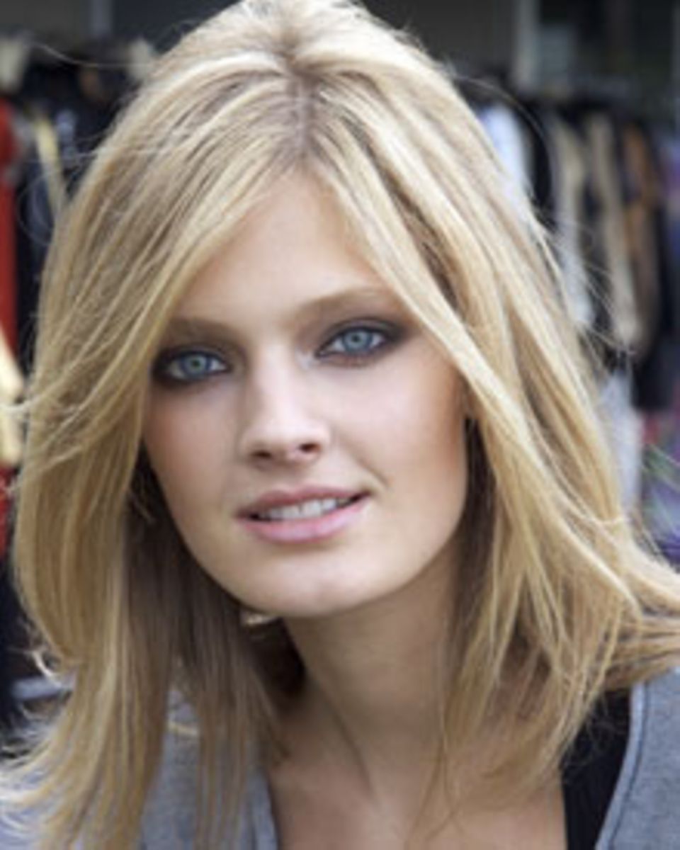 Constance Jablonski ist gebürtige Französin und lebt seit 2008 in New York. Constance Jablonski ist gebürtige Französin und lebt seit 2008 in New York.
