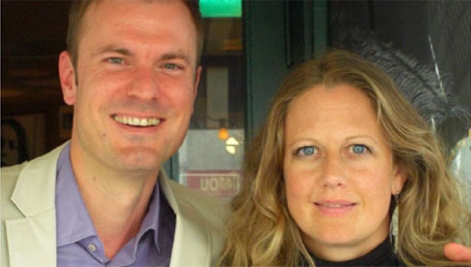 Gala-Redakteur Alexander Nebe traf Barbara Schöneberger zum Interview in der Berliner "Paris Bar", einem ihrer Lieblingslokale. Gala-Redakteur Alexander Nebe traf Barbara Schöneberger zum Interview in der Berliner "Paris Bar", einem ihrer Lieblingslokale.
