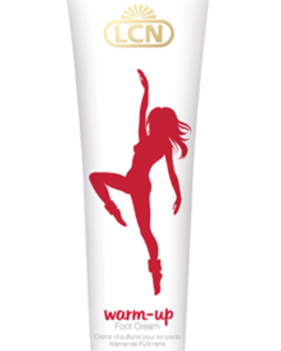 LCN warm-up Foot Cream stimuliert die Wärmerezeptoren und pflegt mit Sesamöl, Papaya- und Ingwerextrakt die trockene Haut, 100 m LCN warm-up Foot Cream stimuliert die Wärmerezeptoren und pflegt mit Sesamöl, Papaya- und Ingwerextrakt die trockene Haut, 100 m