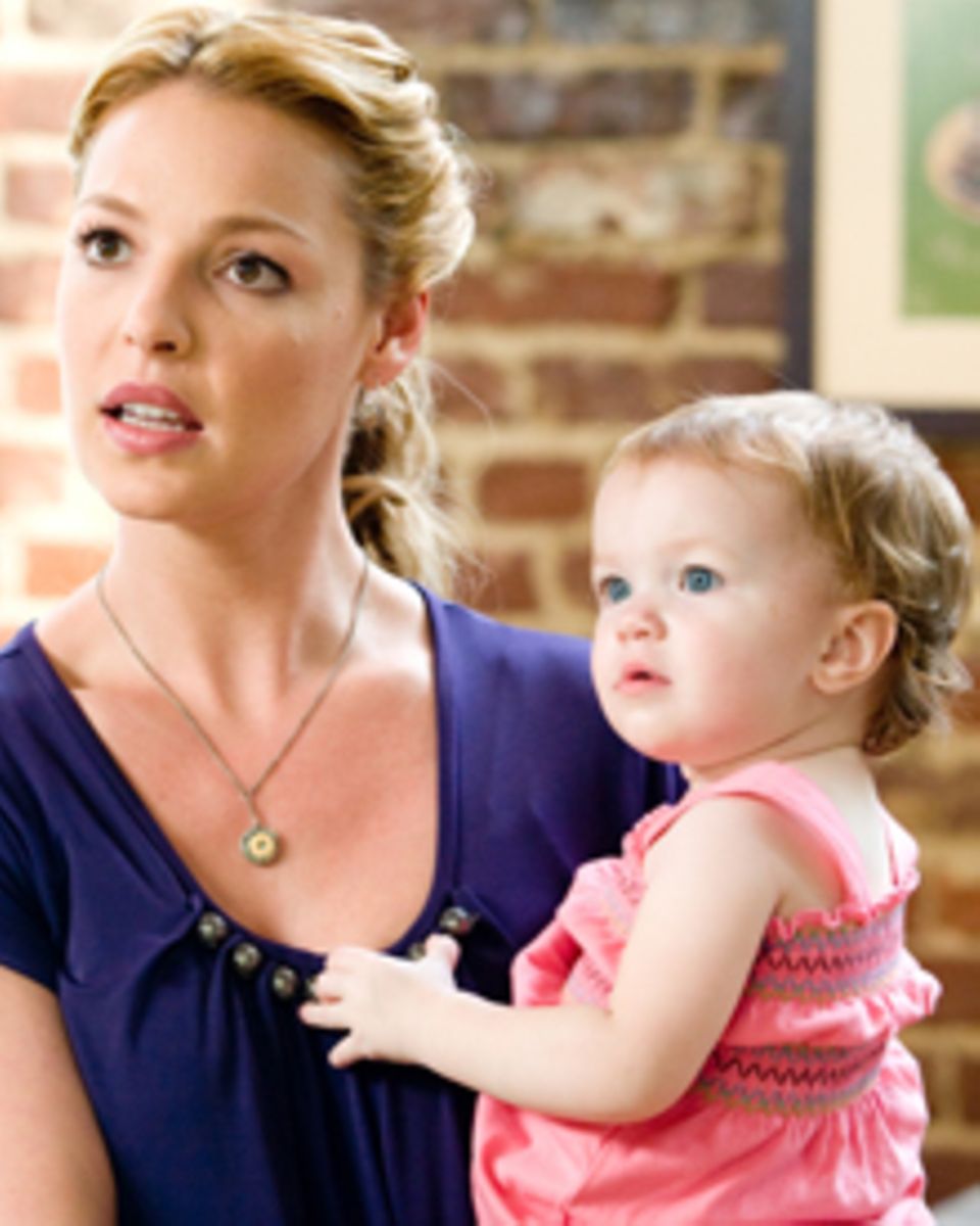 Holly Berenson (Katherine Heigl) muss sich nach dem Unfalltod ihrer Freunde um deren Tochter Sophie kümmern. Holly Berenson (Katherine Heigl) muss sich nach dem Unfalltod ihrer Freunde um deren Tochter Sophie kümmern.