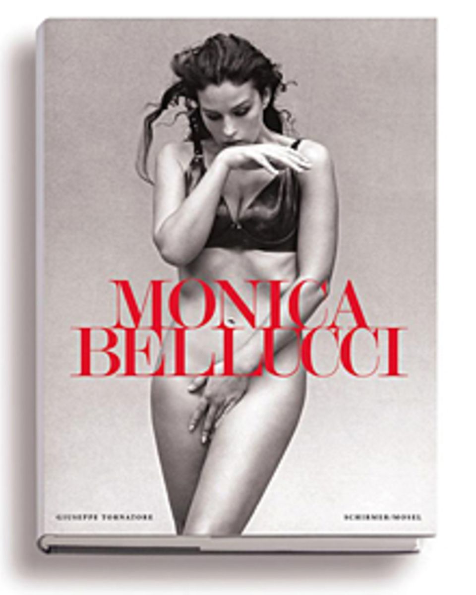 Gerade erschienen: der Bildband "Monica Bellucci" (Schirmer/Mosel, 254 Seiten, 58 Euro) Gerade erschienen: der Bildband "Monica Bellucci" (Schirmer/Mosel, 254 Seiten, 58 Euro)