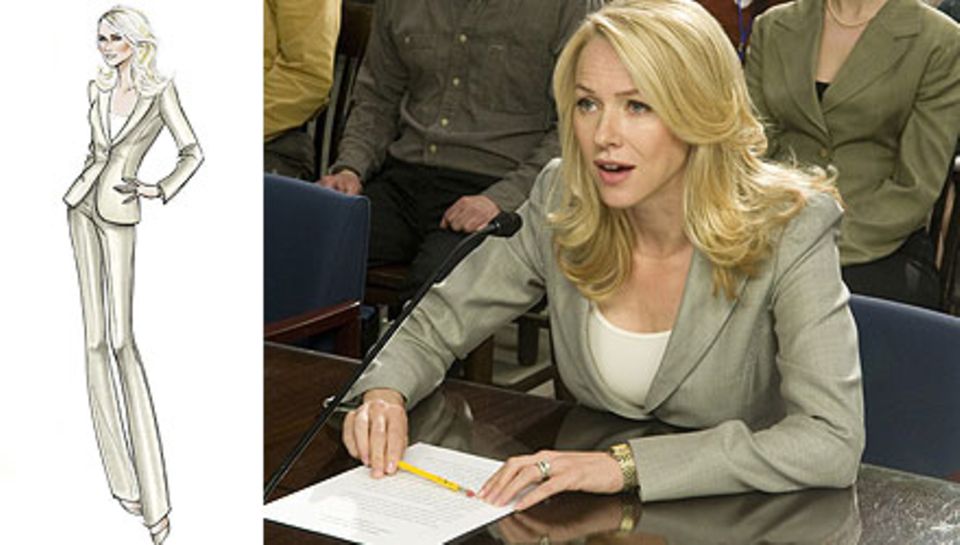 Naomi Watts als CIA-Agentin Valerie Plame Wilson. Ihr Outfit wurde von Giorgio Armani entworfen. Naomi Watts als CIA-Agentin Valerie Plame Wilson. Ihr Outfit wurde von Giorgio Armani entworfen.