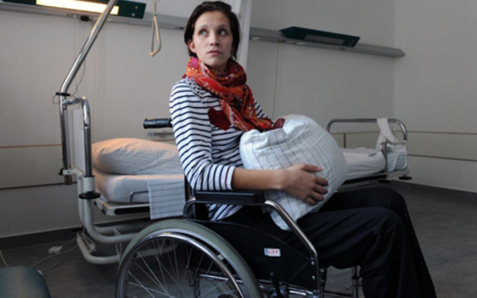 Anna-Maria Zimmermann hat noch einen langen Weg vor sich, bis sie sich von den Folgen des Unfalls erholt hat.