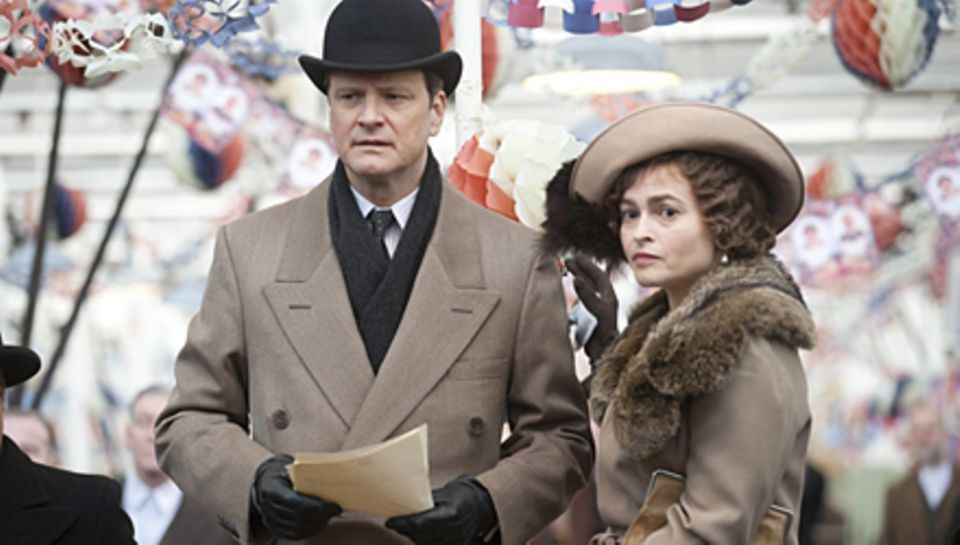 Colin Firth als König George VI. in "The King’s Speech", mit Filmgattin Helena Bonham Carter (ab 17. Februar im Kino). George VI