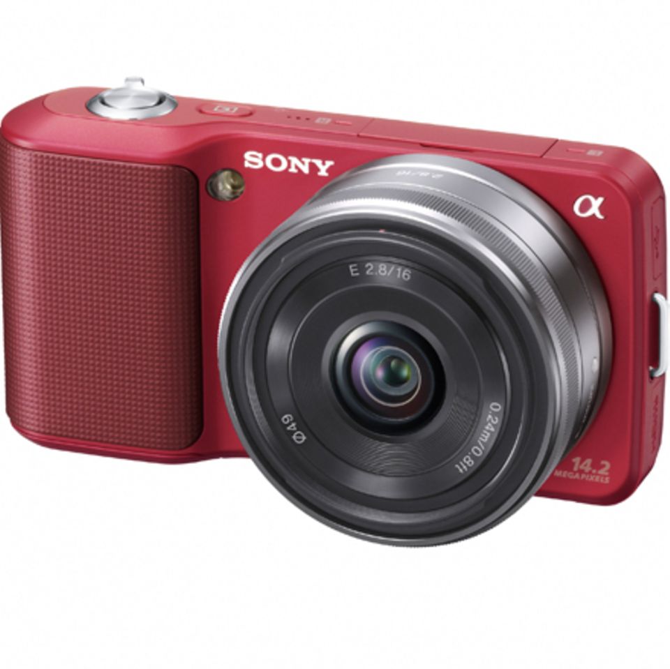 Die Sony NEX-Generation verbindet die Vorzüge einer Kompaktkamera mit denen einer Spiegelreflexkamera. Das elegante Modell überz Die Sony NEX-Generation verbindet die Vorzüge einer Kompaktkamera mit denen einer Spiegelreflexkamera. Das elegante Modell überz