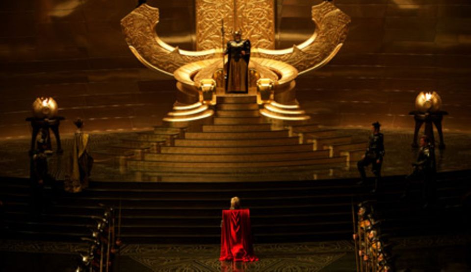 Goldener, größer, ganz schön kitschig: Asgard, die Götterfeste Goldener, größer, ganz schön kitschig: Asgard, die Götterfeste
