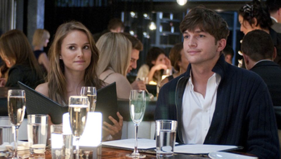 Mehr als nur Sex-Freunde? Emma (Natalie Portman) und Adam (Ashton Kutcher) sind sich da plötzlich nicht mehr so sicher.