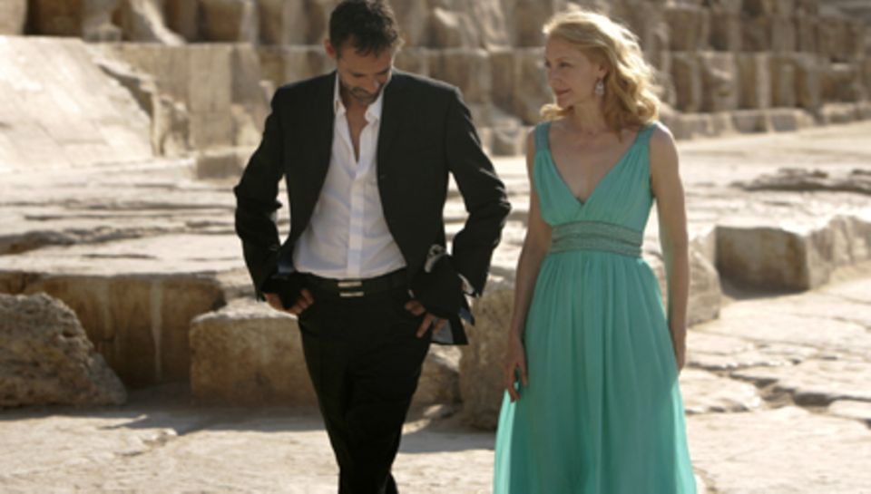 Eine verbotene Romanze: Tareq und Juliette entwickeln Gefühle füreinander. Eine verbotene Romanze: Tareq und Juliette entwickeln Gefühle füreinander.