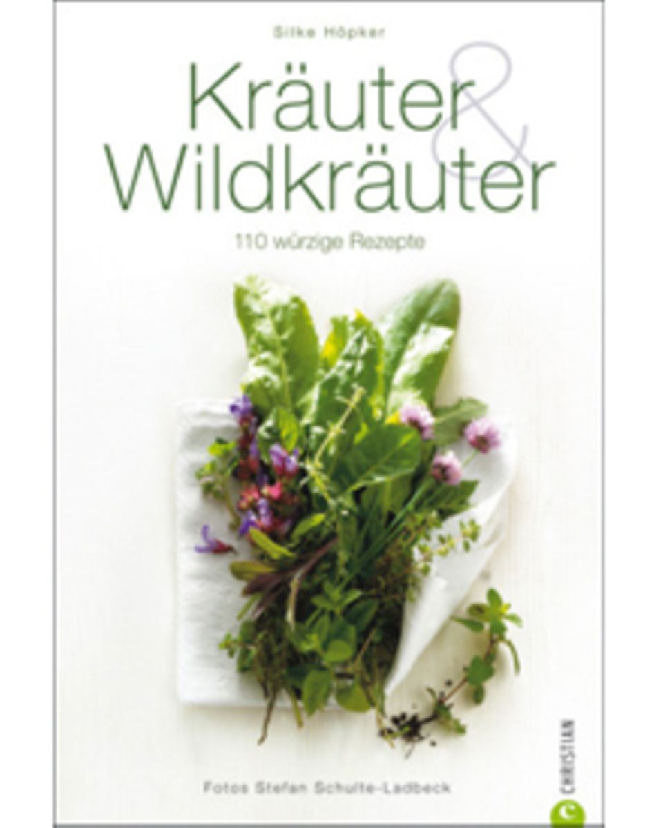 Autorin Silke Höpker stellt 110 würzige Rezepte vor und liefert darüber hinaus über 30 Kräutersteckbriefe mit allen wissenswerte Autorin Silke Höpker stellt 110 würzige Rezepte vor und liefert darüber hinaus über 30 Kräutersteckbriefe mit allen wissenswerte