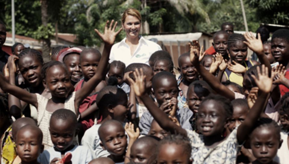 Franziska van Almsick besuchte als UNICEF und "Pampers"-Botschafterin die Zentralafrikanische Republik. Franziska van Almsick besuchte als UNICEF und "Pampers"-Botschafterin die Zentralafrikanische Republik.