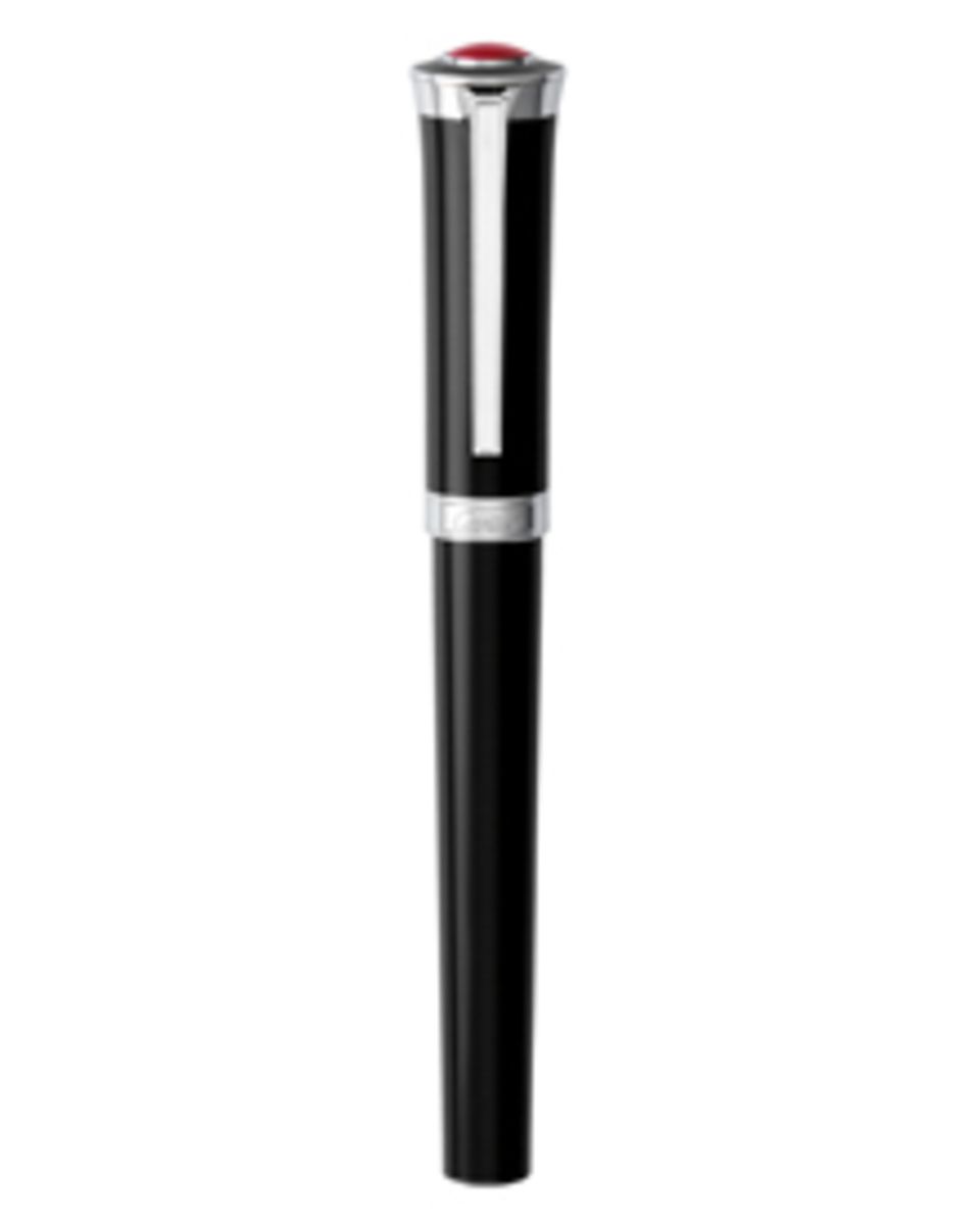 Kommt als Geschenk immer gut an! Persönlicher wird?s mit Gravur. Stift ?Stiletto? von Cartier, ca. 300 Euro Kommt als Geschenk immer gut an! Persönlicher wird?s mit Gravur. Stift ?Stiletto? von Cartier, ca. 300 Euro