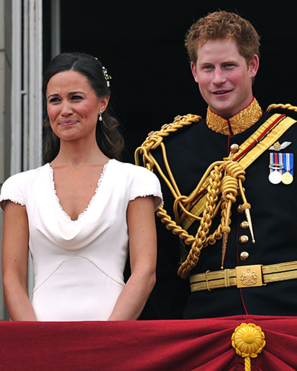 Die kleinen Geschwister des Brautpaares, Pippa und Prinz Harry, verstehen sich bestens. Die kleinen Geschwister des Brautpaares, Pippa und Prinz Harry, verstehen sich bestens.