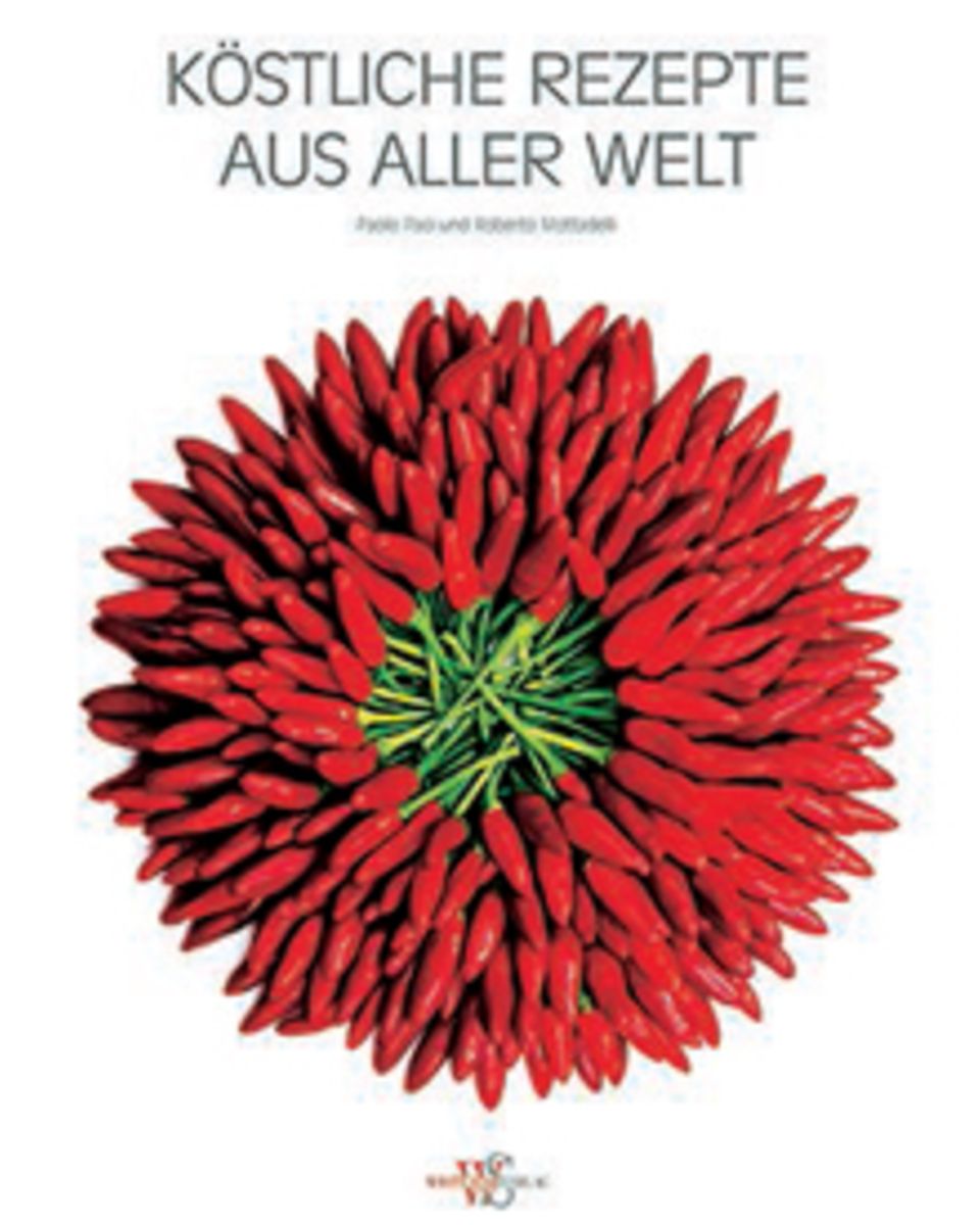 130 Rezepte aus aller Welt haben die Italiener Paolo Paci und Roberto Mottadelli für ihren großformatigen Bildband zusammengetra 130 Rezepte aus aller Welt haben die Italiener Paolo Paci und Roberto Mottadelli für ihren großformatigen Bildband zusammengetra