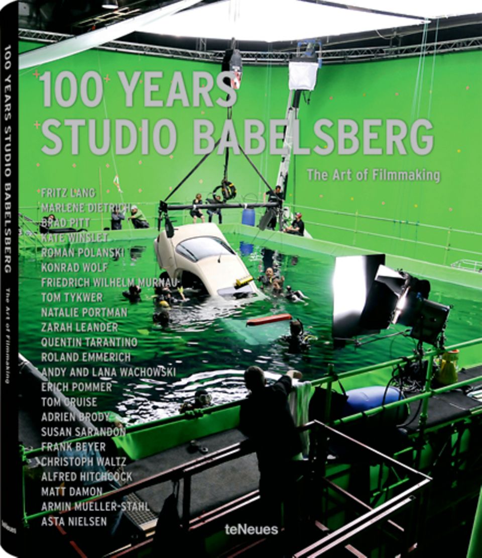 Das Buch zum Jubiläum:"100 Years Studio Babelsberg" ist beim Verlag teNeues erschienen (260 S. mit zahlreichen Fotos, 59,90 Euro Das Buch zum Jubiläum:"100 Years Studio Babelsberg" ist beim Verlag teNeues erschienen (260 S. mit zahlreichen Fotos, 59,90 Euro