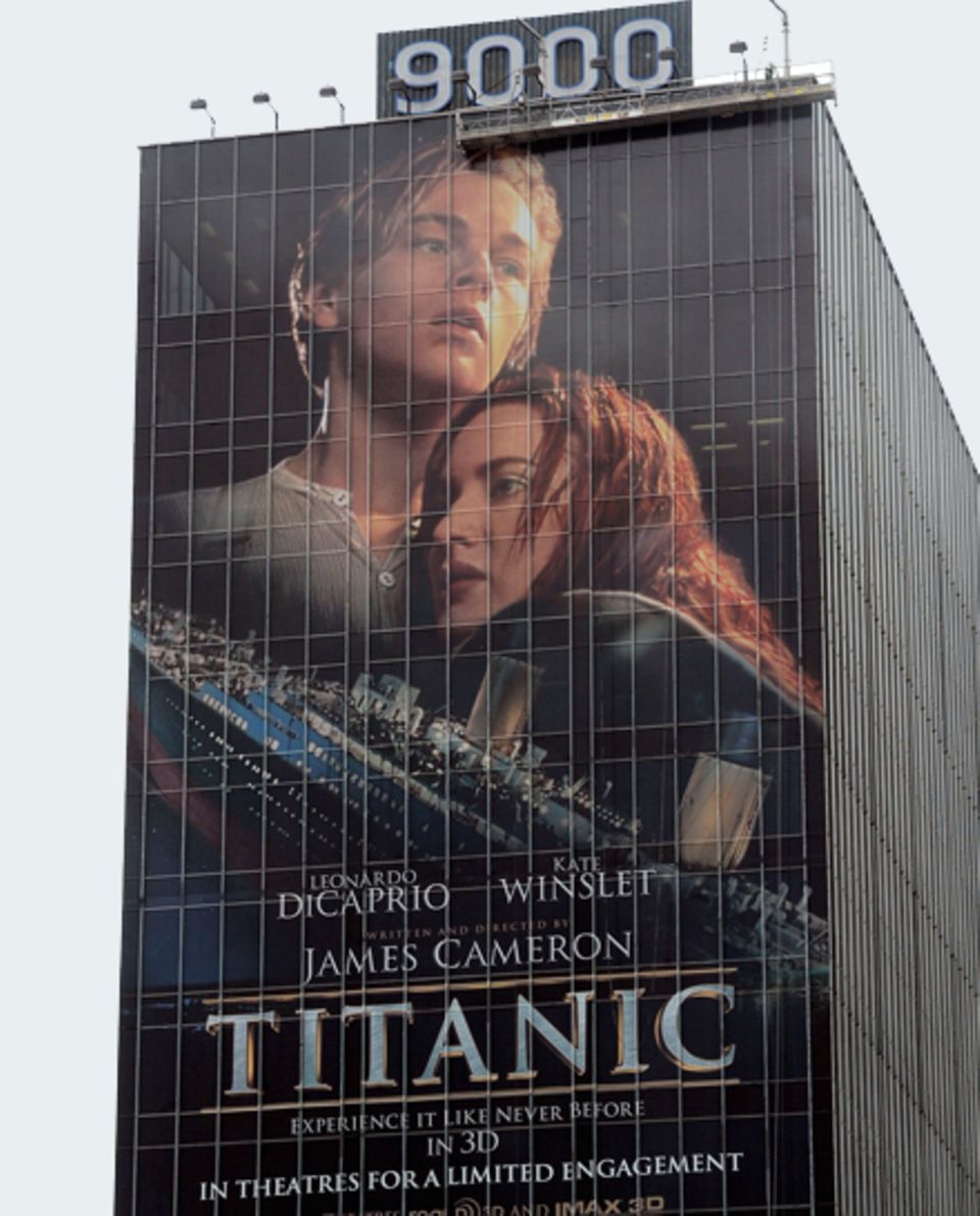 Neue Dimension: Sogar die Werbung für "Titanic 3D" fällt dreidimensional aus, hier am Sunset Boulevard in Los Angeles. Von der ü
