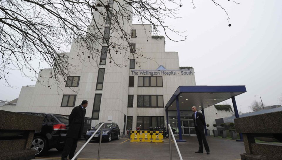 Im Wellington Hospital, einer 266-Betten-Klinik nahe dem Londoner Regent ?s Park, liegt der holländische Prinz Friso im Wachkoma Im Wellington Hospital, einer 266-Betten-Klinik nahe dem Londoner Regent ?s Park, liegt der holländische Prinz Friso im Wachkoma