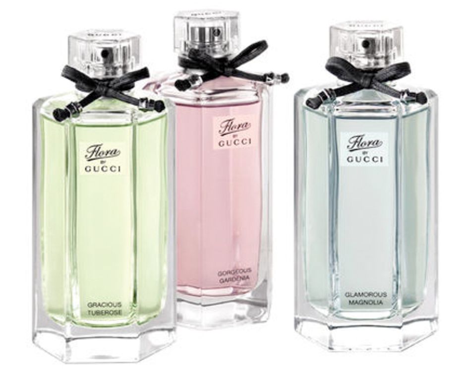 Die neue "Flora Garden Collection" ist da! Duftet lecker nach Tuberose,
Gardenie oder Magnolie. Von Gucci, je 50 ml, ca. 70 Eur Die neue "Flora Garden Collection" ist da! Duftet lecker nach Tuberose,
Gardenie oder Magnolie. Von Gucci, je 50 ml, ca. 70 Eur