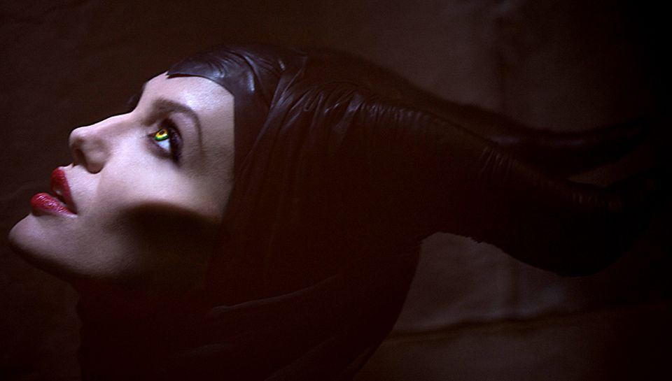 Unheimliches Foto: Angelina Jolie verwandelt sich in die böse Hexe "Malefiz".