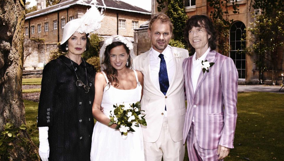 Familienfoto: Jade Jagger und Adrian Fillary posieren mit Jades Eltern Bianca und Mick Jagger.