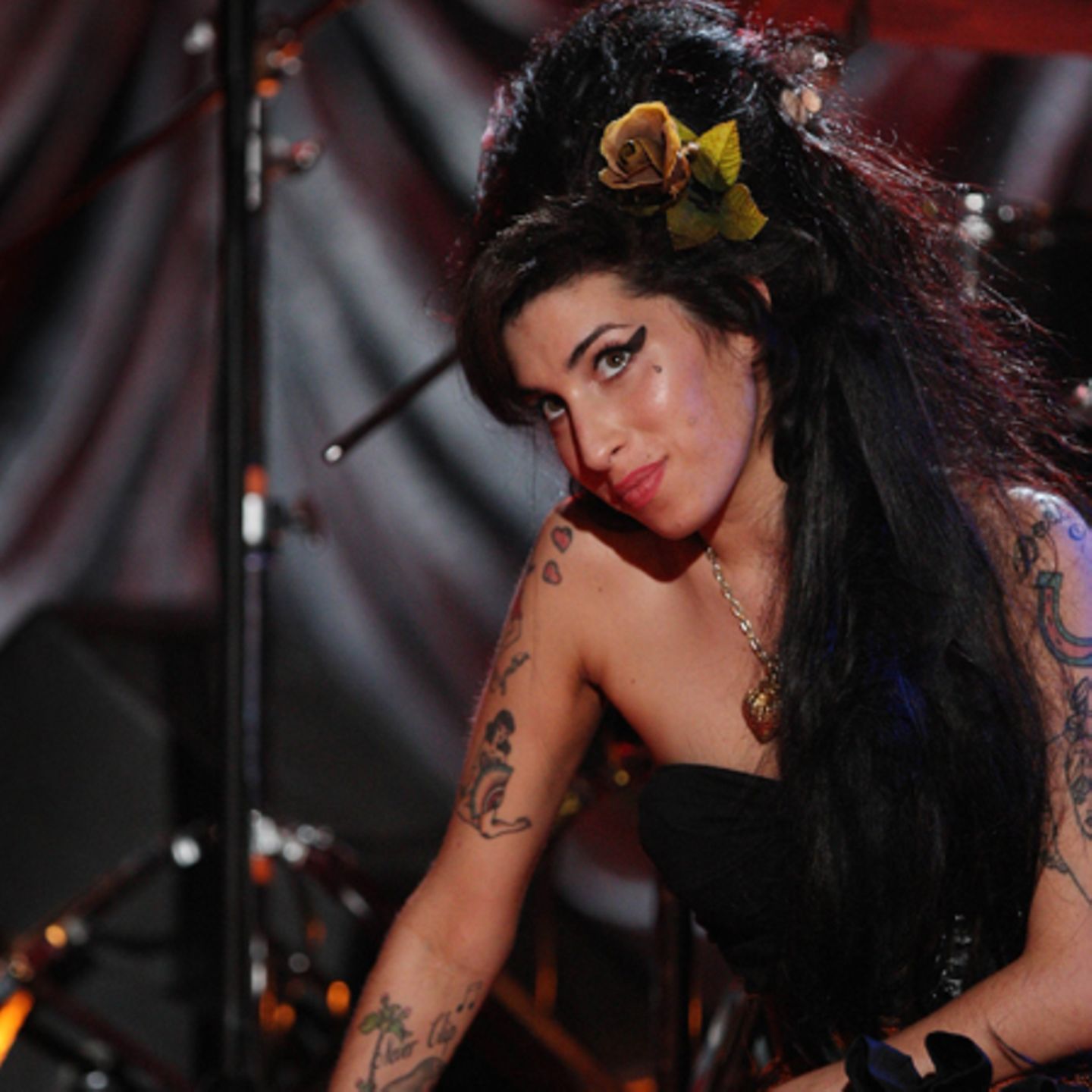 Amy Winehouse Ihr Ex Liegt Im Koma Gala De