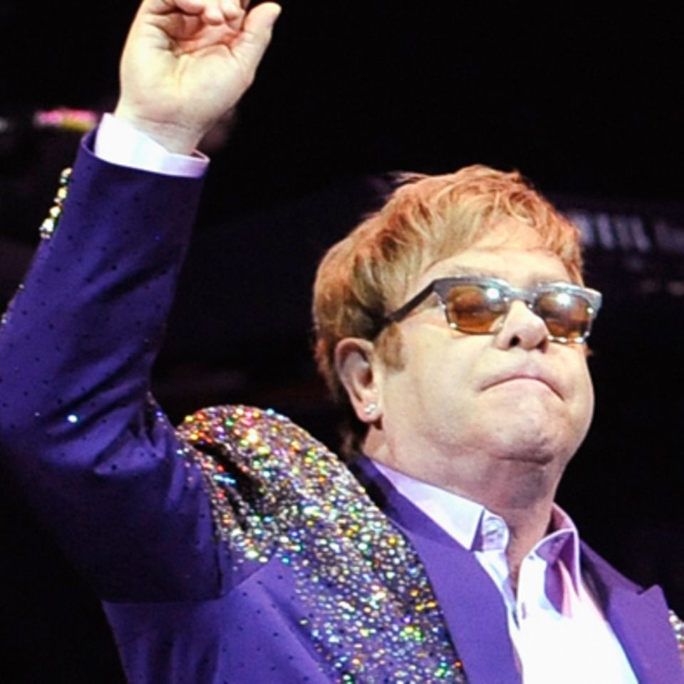 Álbumes 100+ Foto Elton John Zachary Jackson Levon Furnish-john Cena ...