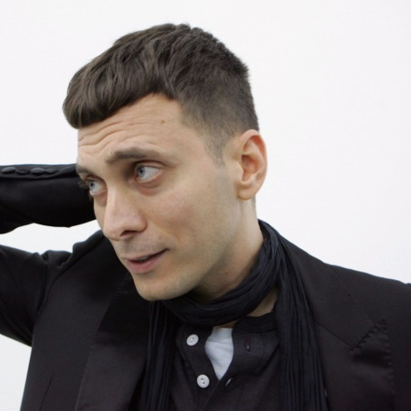 Hedi Slimane Er Erinnert Sich An Ysl Anfange Gala De