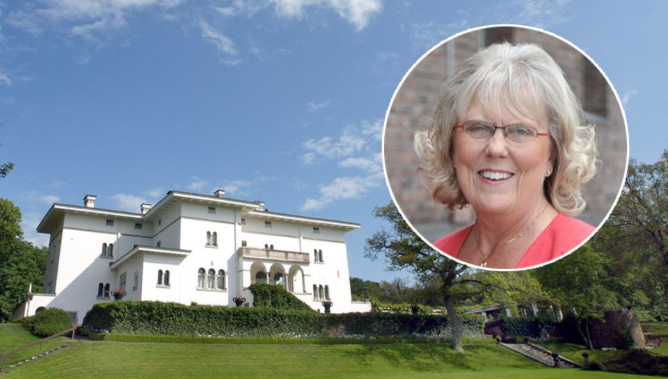 Im Garten von Schloss Solliden auf Öland möchte Victoria ihr eigenes Sommerhaus bauen: Vor allem mit diesem Ort verbindet sie ih Im Garten von Schloss Solliden auf Öland möchte Victoria ihr eigenes Sommerhaus bauen: Vor allem mit diesem Ort verbindet sie ih