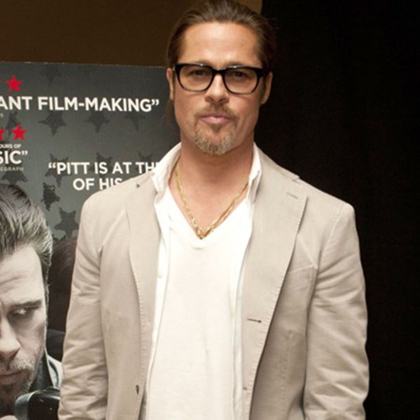 Insider Bericht: So Erlebt Brad Pitt Die Trauer Um Seine Mutter. - 9ripi9r