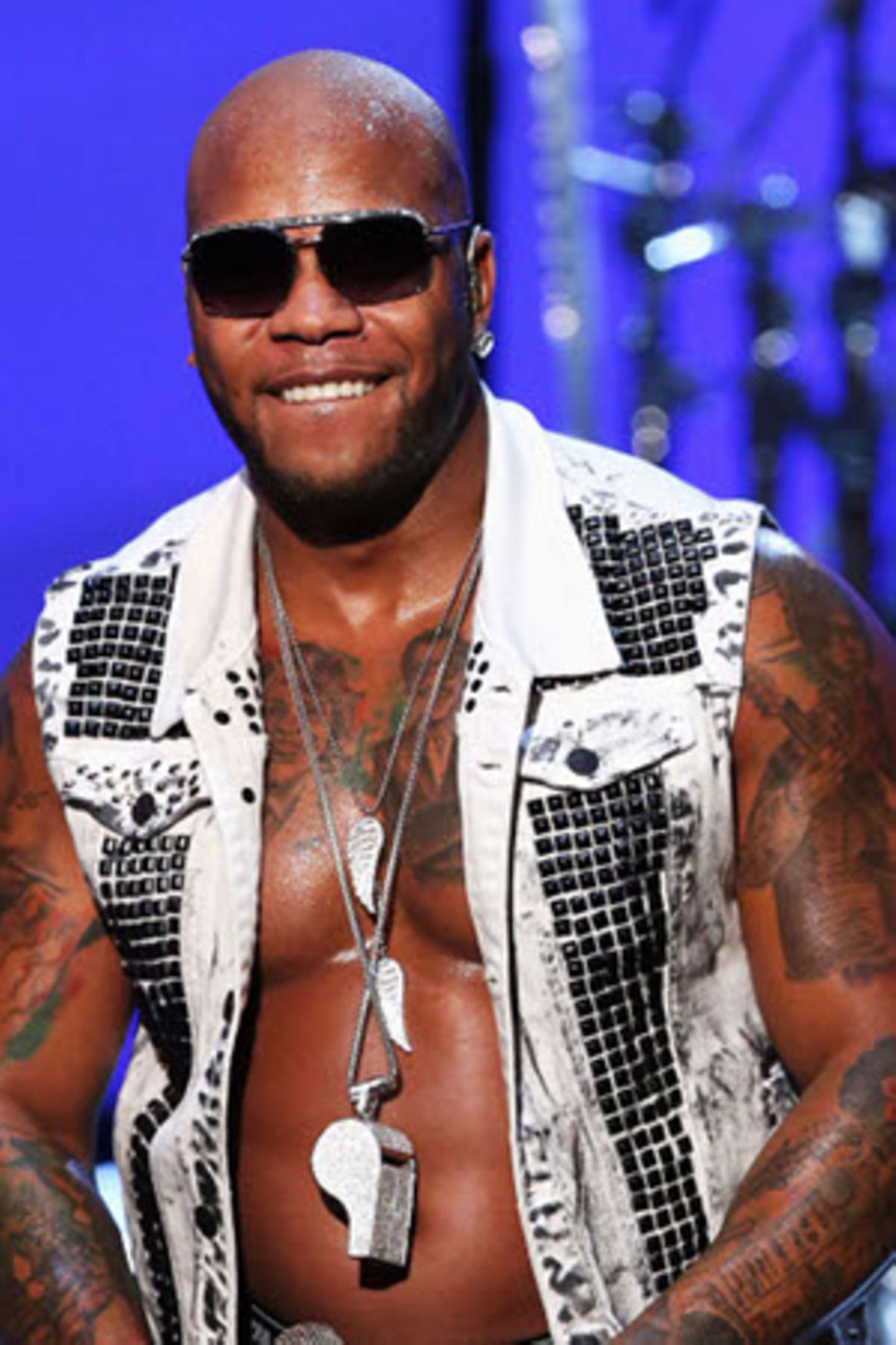 Flo Rida Body Guard Flo Rida Shirtless Rappers 625x417