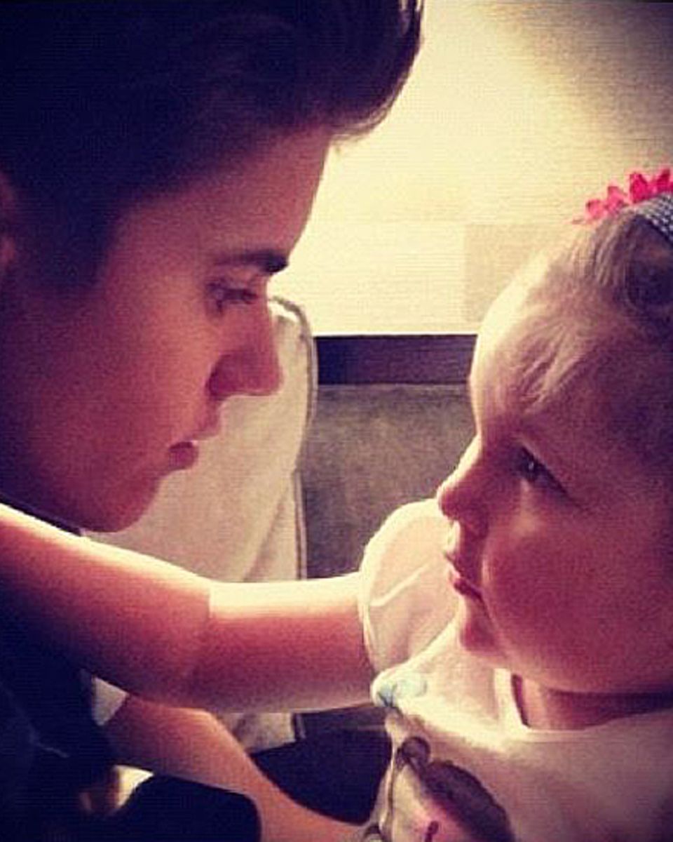 Dieses Foto von sich und Avalanna Routh twitterte Justin Bieber, nachdem er von ihrem Tod erfahren hatte. Dieses Foto von sich und Avalanna Routh twitterte Justin Bieber, nachdem er von ihrem Tod erfahren hatte.