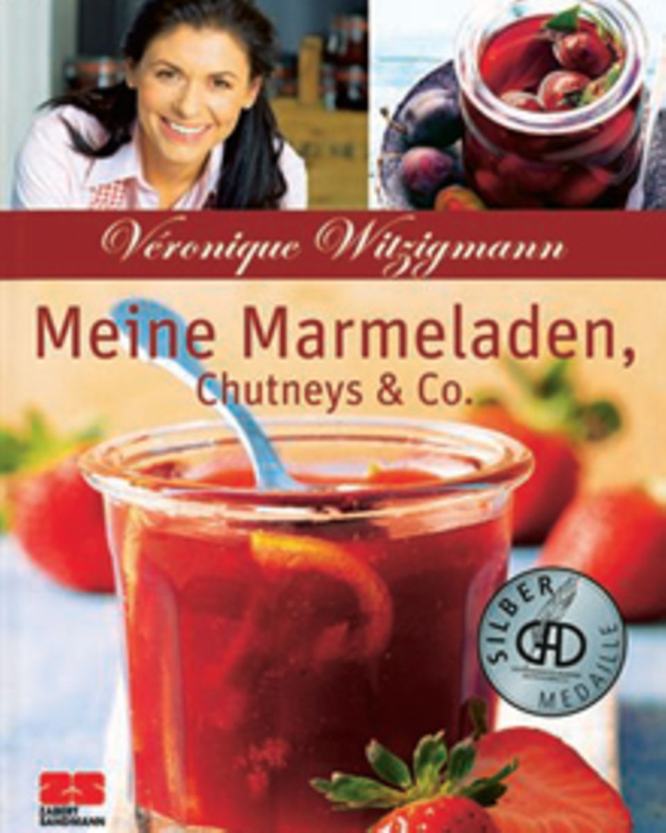 Ob Apfelgelee mit Calvados,
Holunderbeeren-Chutney oder Bananenmarmelade mit weißer Schokolade - das A und O von Veronique Witzi Ob Apfelgelee mit Calvados,
Holunderbeeren-Chutney oder Bananenmarmelade mit weißer Schokolade - das A und O von Veronique Witzi
