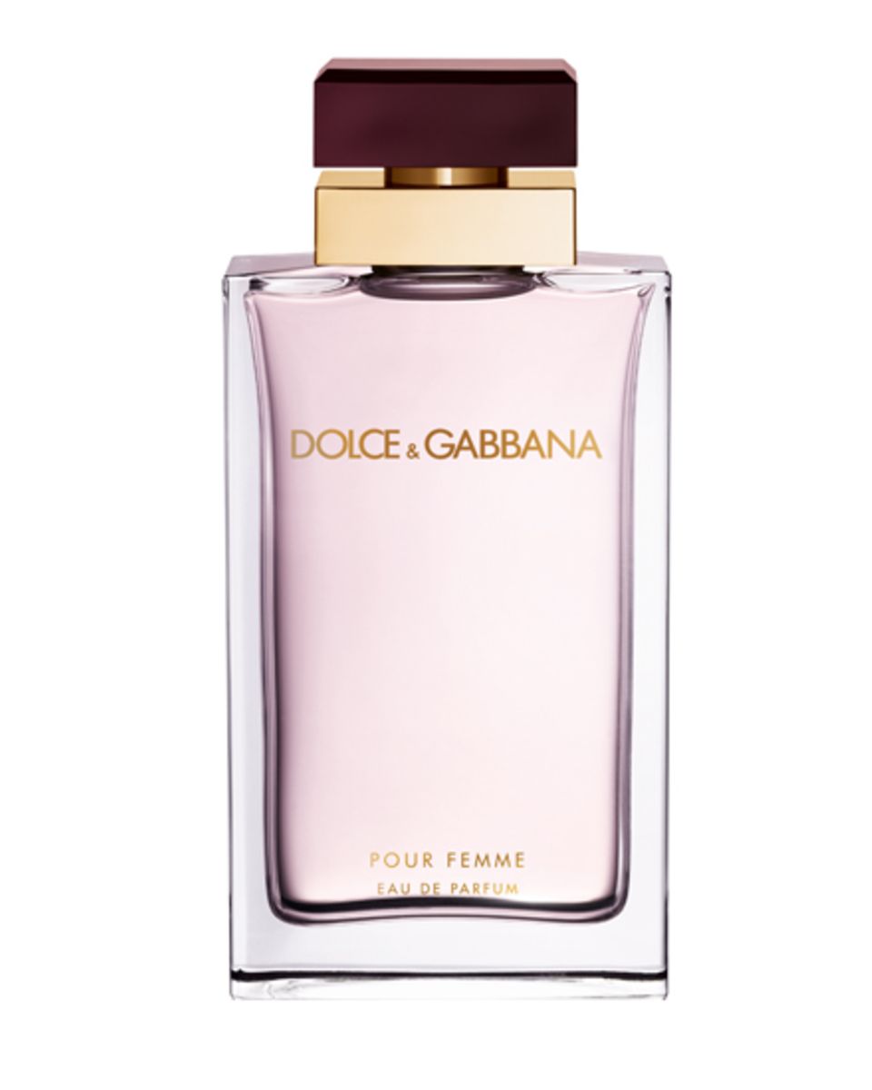 Laetitia Casta wirbt für den neuen Duft von Dolce & Gabbana: Süße Himbeere und Jasmin treffen auf herbe grüne Mandarine und Nero