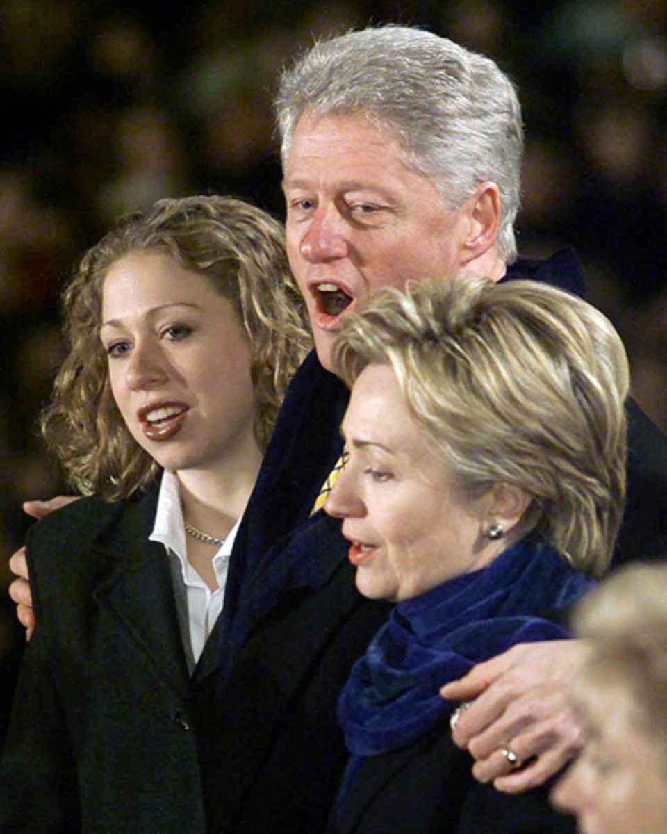 Chelsea Clinton 1992 - 2000: Als schüchterne Zwölfjährige mit Zahnspange zog Chelsea ins Weiße Haus. Während der Lewinsky-Affäre
