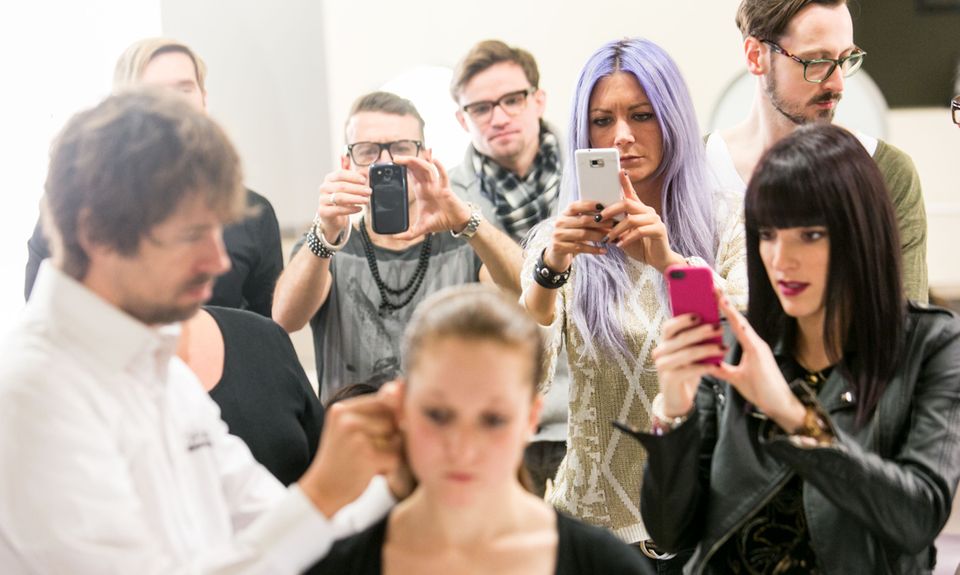 Fashion Week Berlin: Die Kreationen von André Märtens lösen viel Begeisterung aus. Fashion Week Berlin: Die Kreationen von André Märtens lösen viel Begeisterung aus.