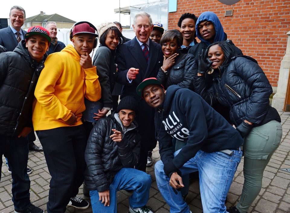 Prinz Charles: Prinz Charles kennt keine Berührungsängste. Prinz Charles kennt keine Berührungsängste, auch wenn es um "Street Style" geht.
