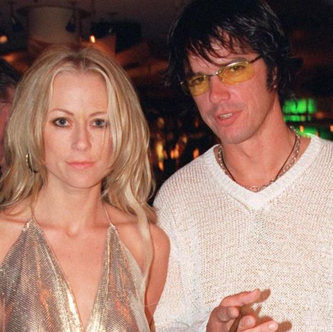Jenny Elvers und Alexander Jolig im Juli 2000 bei einer Filmpremiere. Aus der fünfmonatigen Beziehung der Schauspielerin und des "Big Brother"-Stars stammt der gemeinsame Sohn Paul.