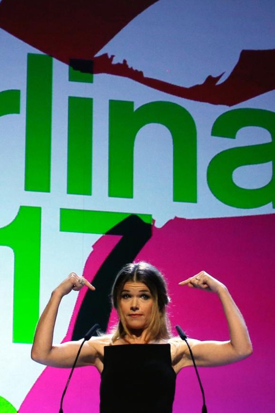 Anke Engelke moderiert die Eröffnungsgala der 63. Berlinale. Anke Engelke moderiert die Eröffnungsgala der 63. Berlinale.