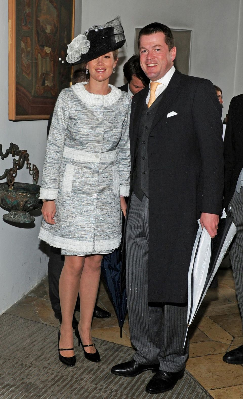 Das Paar heute ist immer noch ein Hingucker-Duo: Karl-Theodor zu Guttenberg und Gattin Stephanie im Mai 2012 bei einer Hochzeit in Oberbayern.